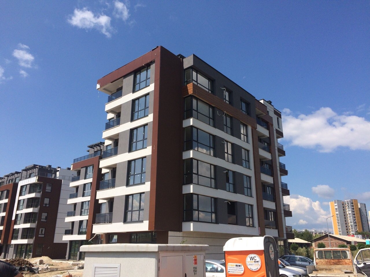 Витоша апартмънтс — гр. Перник, кв. Изток