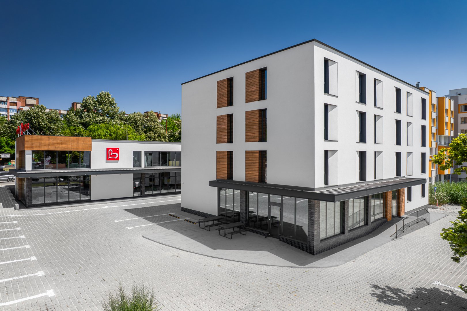 Хотел WESTGATE — гр. Велико Търново, ул. „Арх. Георги Козаров“ №3