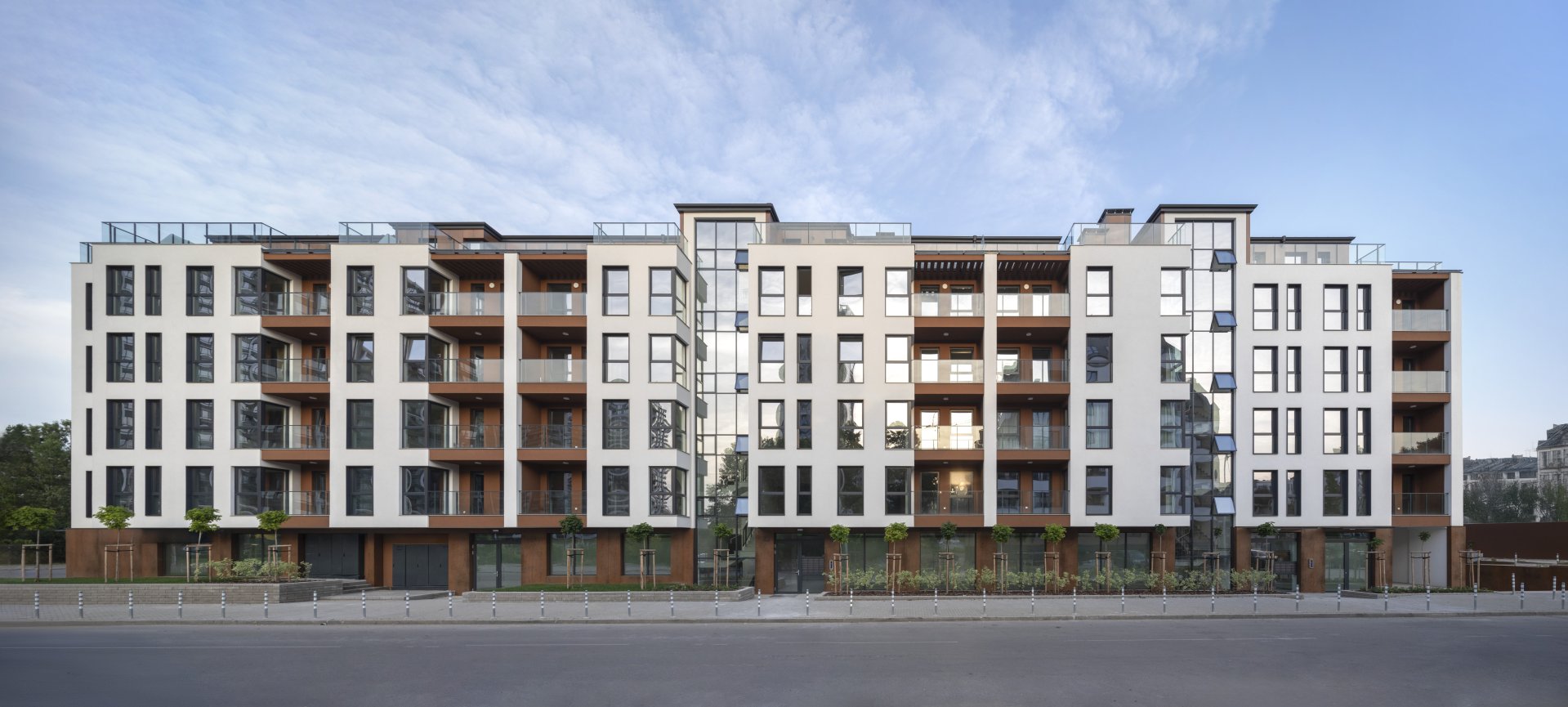 В ж.к. Дружба 2 в гр. София се намира „Vabul Residence“ – една съвременна, стилна и добре обмислена жилищна сграда, проектирана с вкус и внимание към детайла.