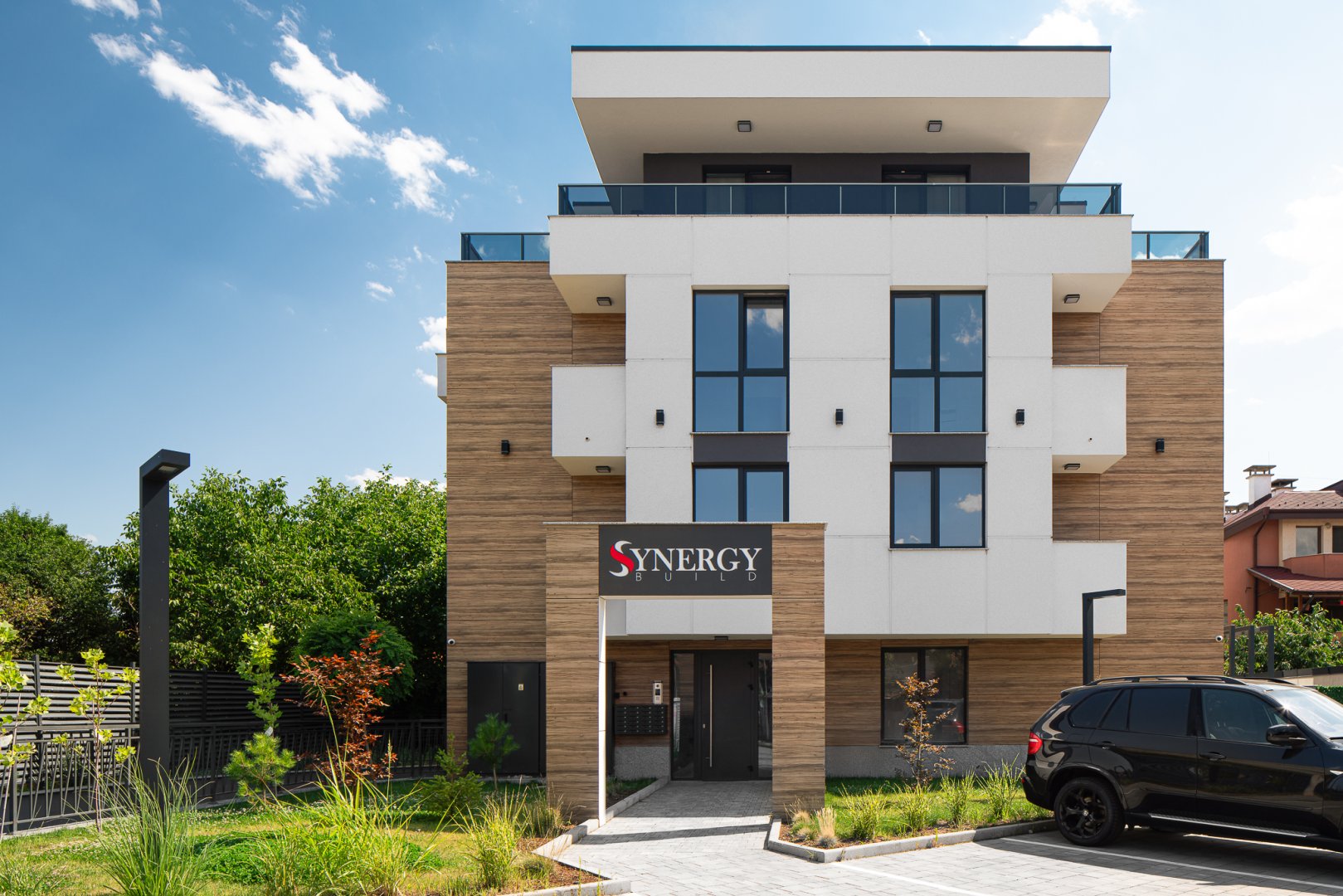 В р-н Връбница, кв. Обеля, ул. “4-та“ №42, гр. София е разположен жилищен комплекс „Villagio“.