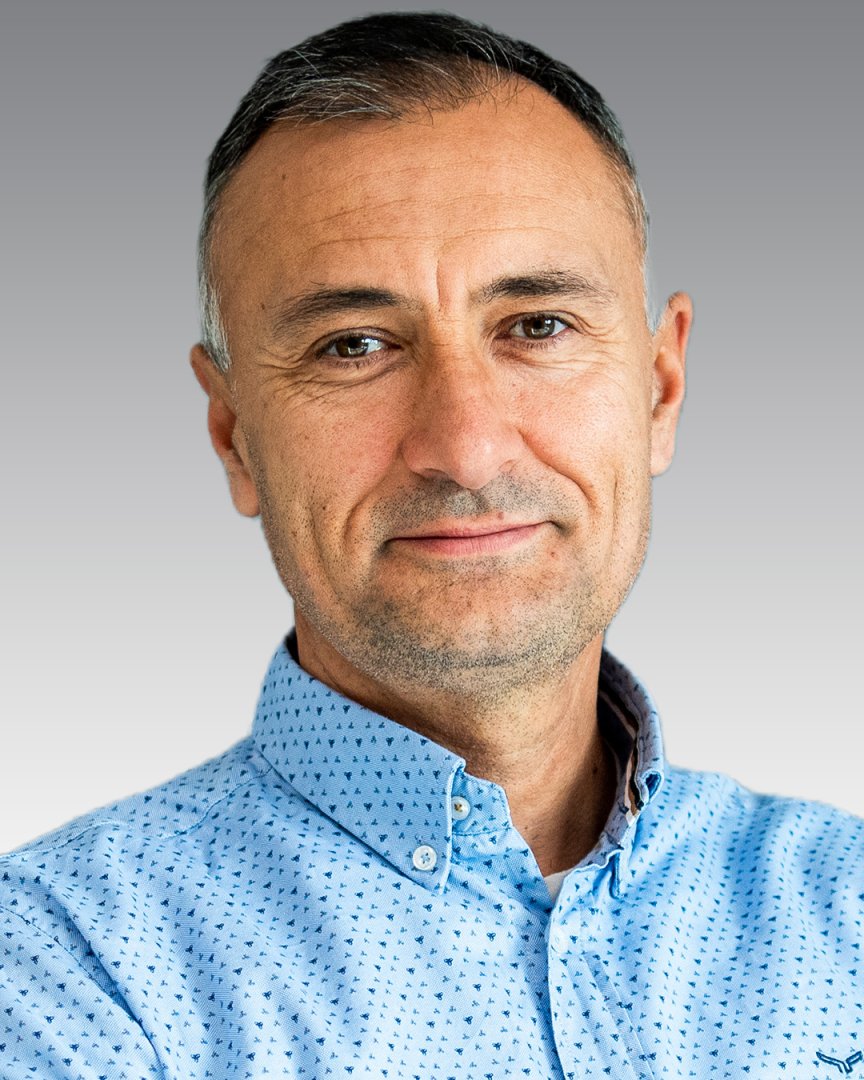 Валери Момчилов