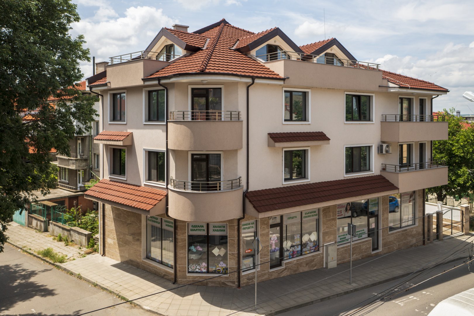 Къща Пролет