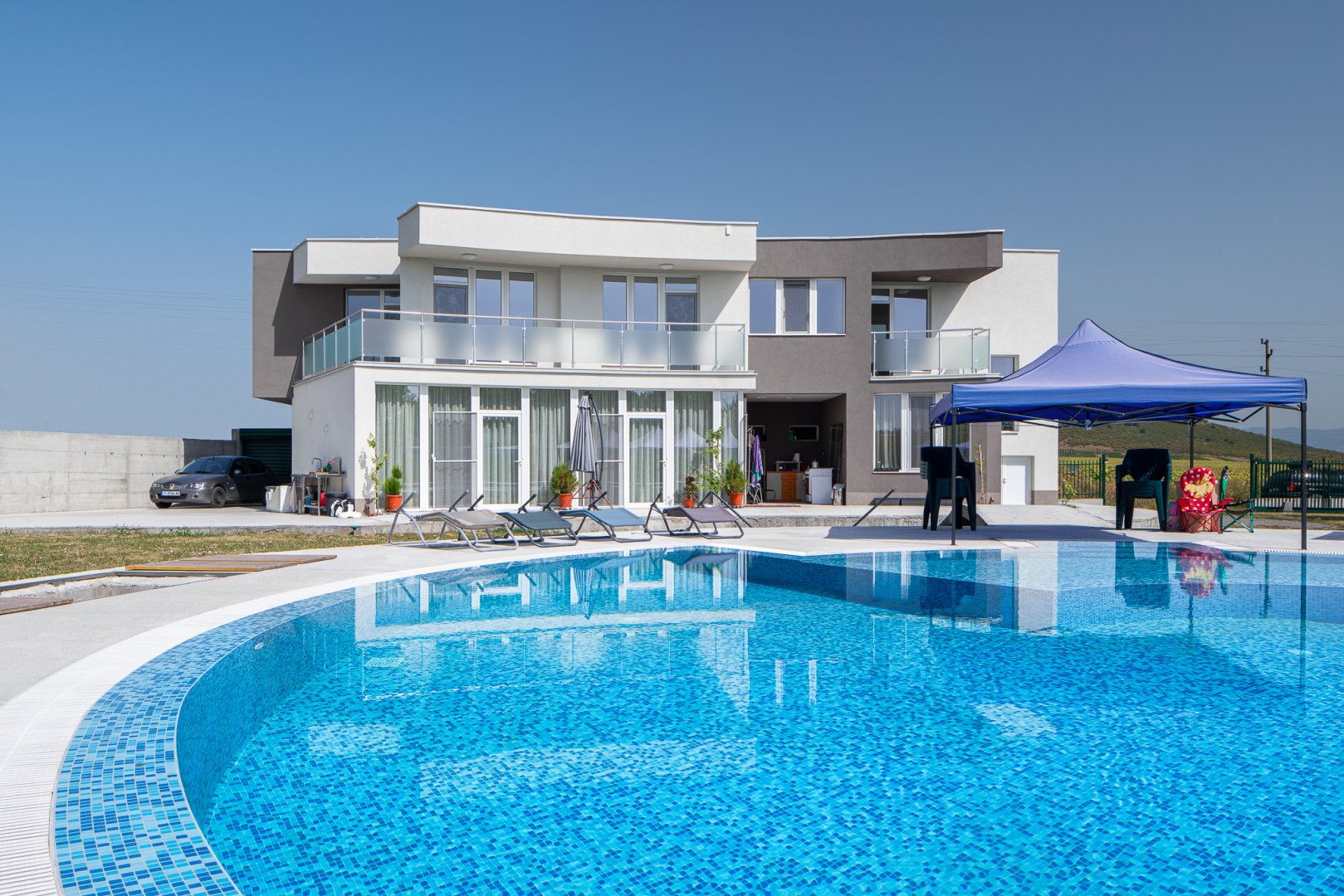 Жилищна сграда