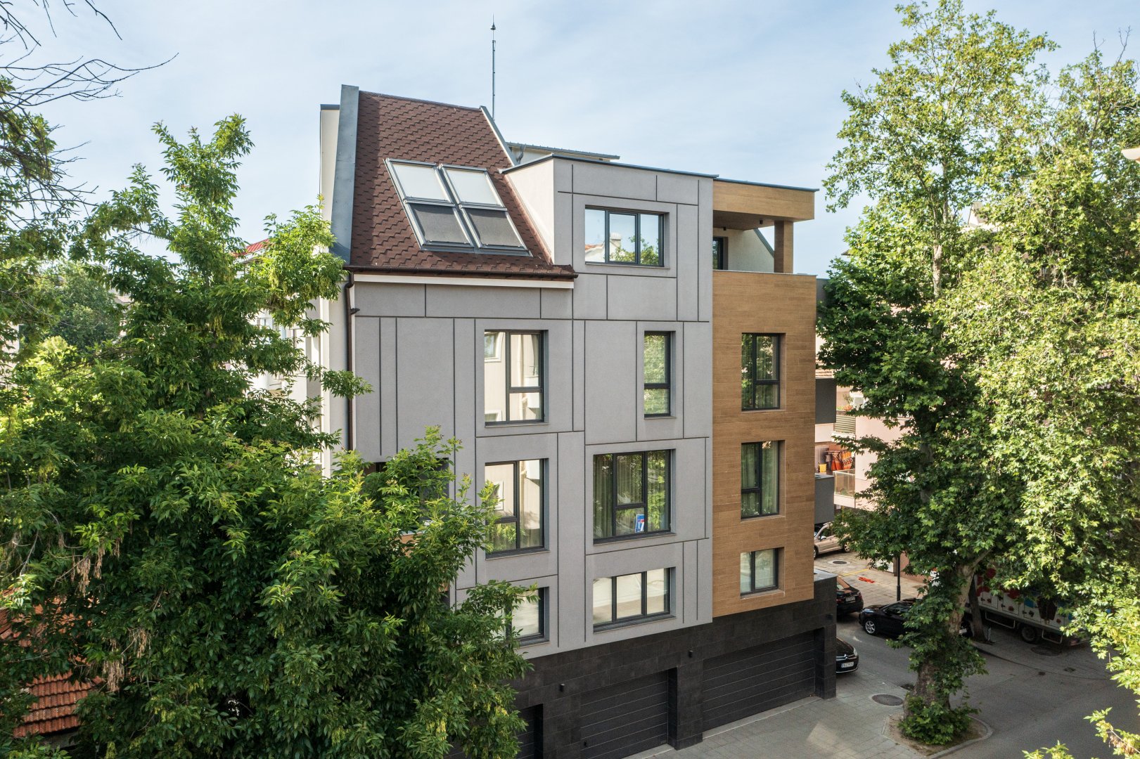 Жилищна сграда Реал