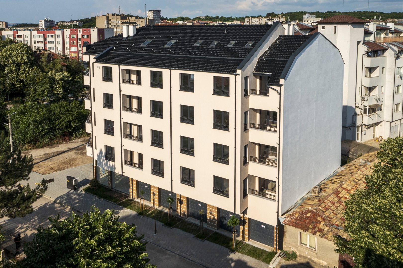 Жилищна сграда Вароша - гр. Търговище, ул. Каблешков 2