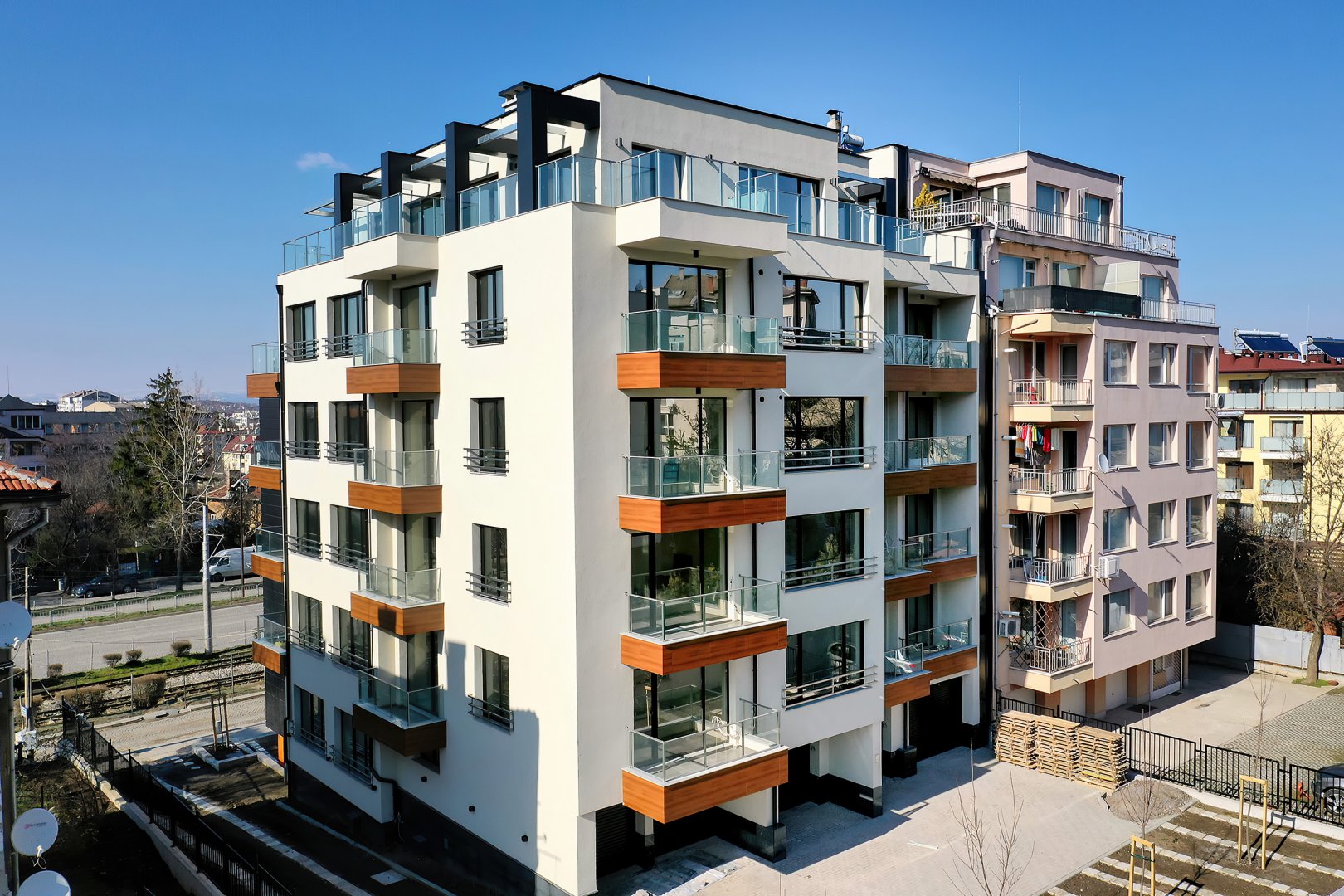 Жилищна сграда София, Цар Борис Трети 247