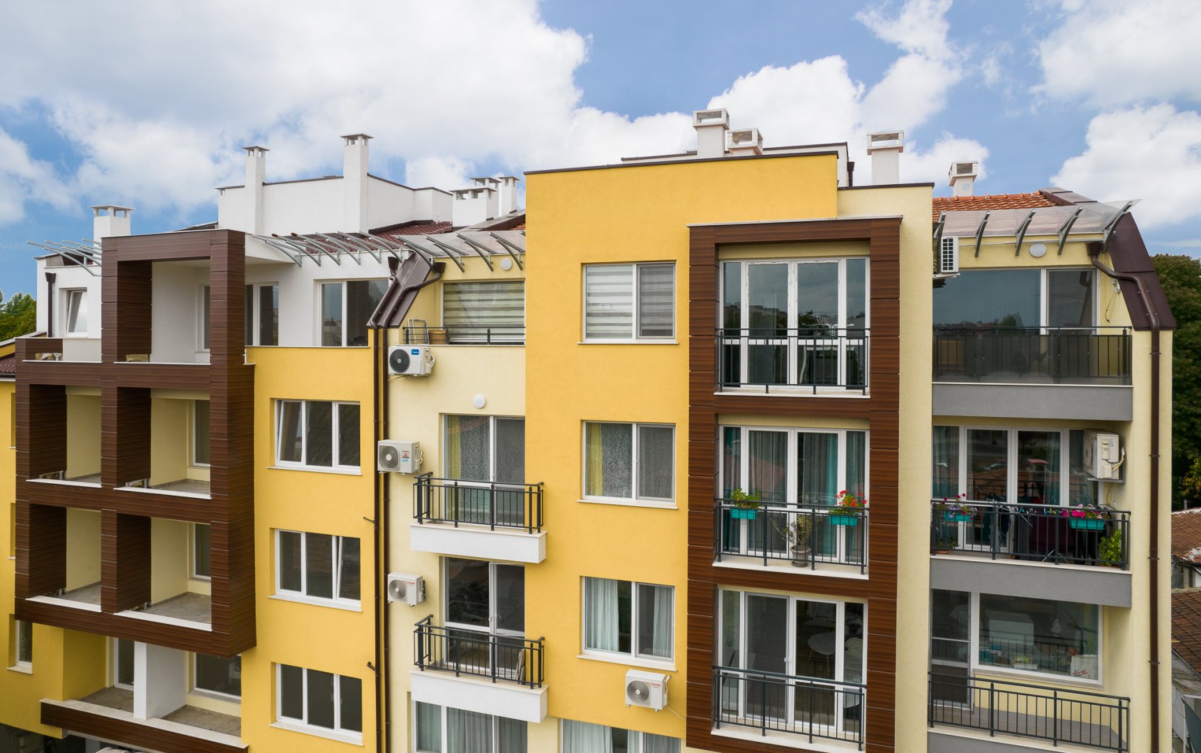 Жилищна сграда Елпида