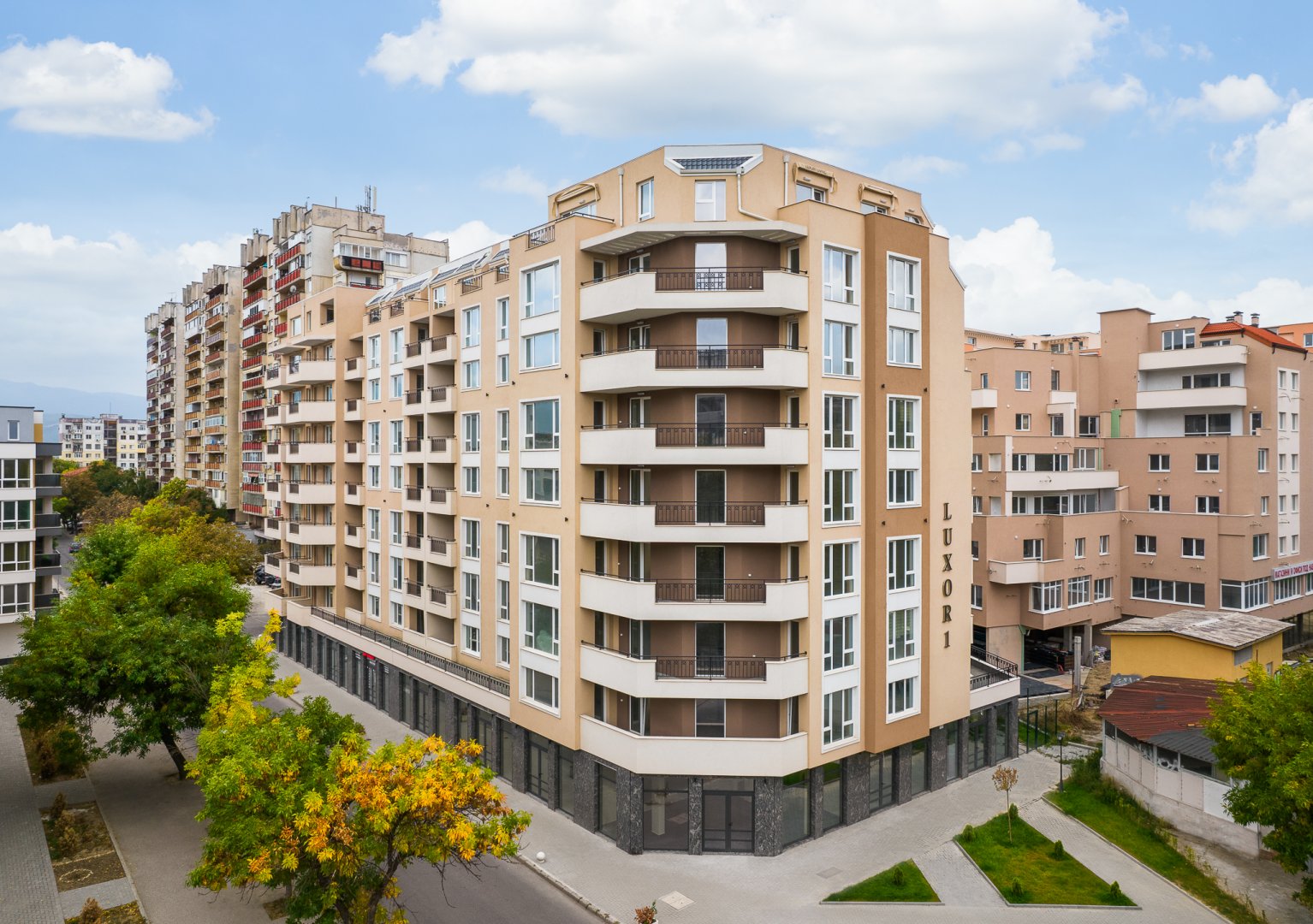 Жилищна сграда Луксор 1