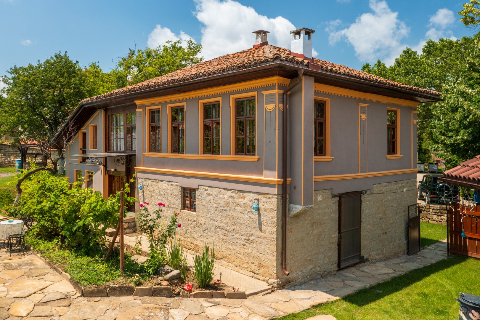 Къща Ралеви